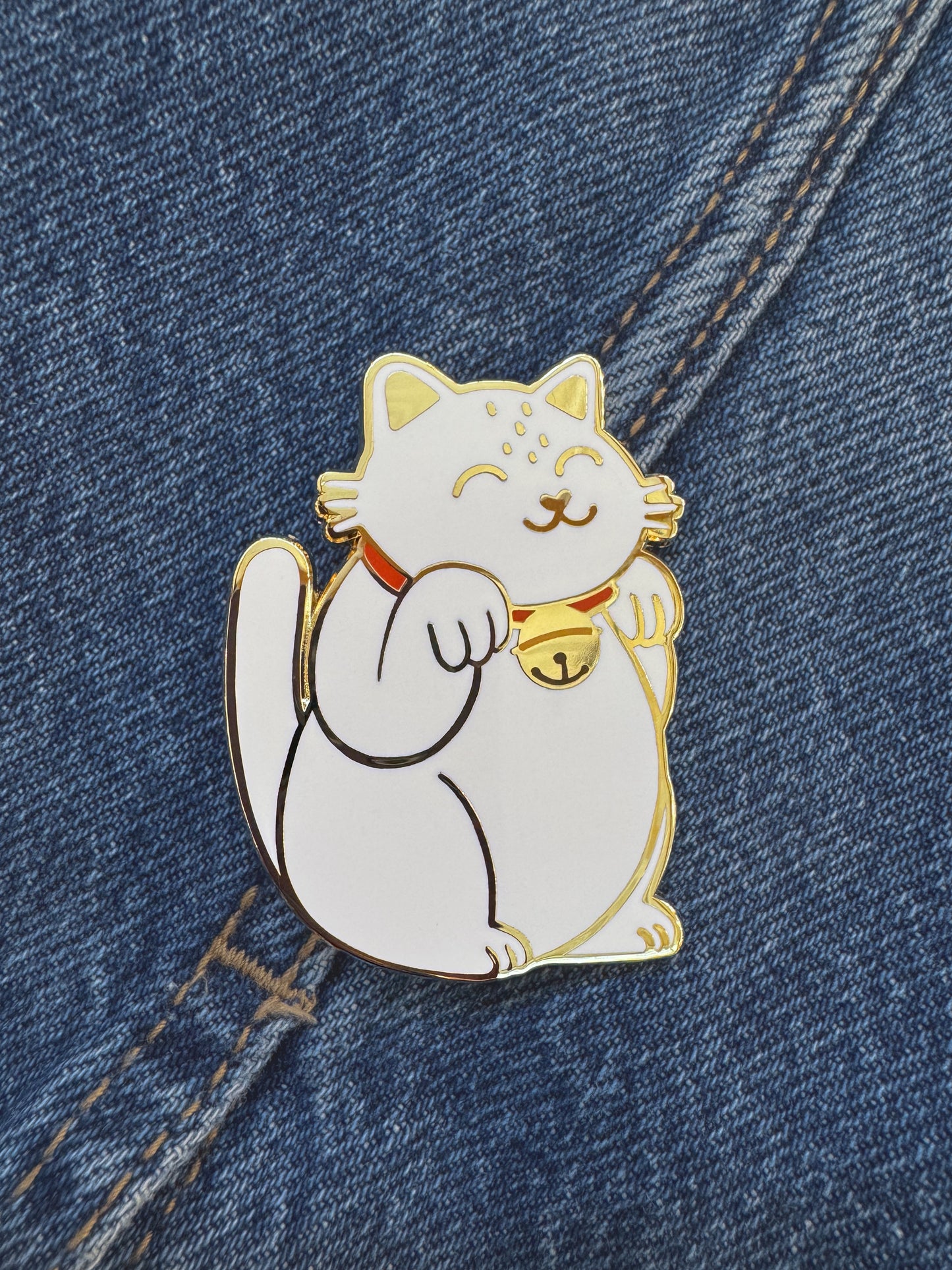White Lucky Cat Enamel Pin